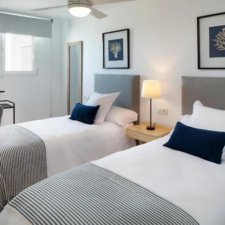 公寓 Frontline & Sea Views - 2 Bedrooms - 2 Bathrooms - Puerto Banus